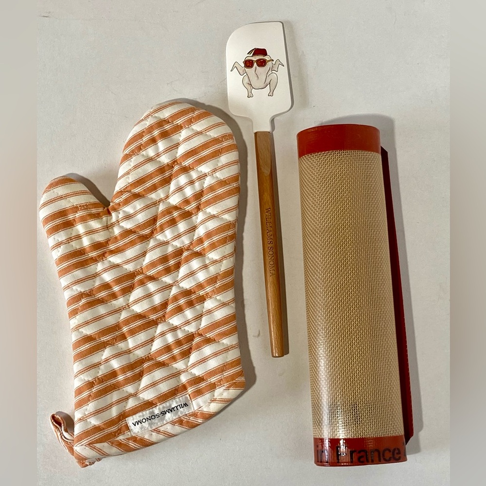 NWT Set 3 Williams Sonoma Friends Spatula Silpat French Baking Mat Oven Glove